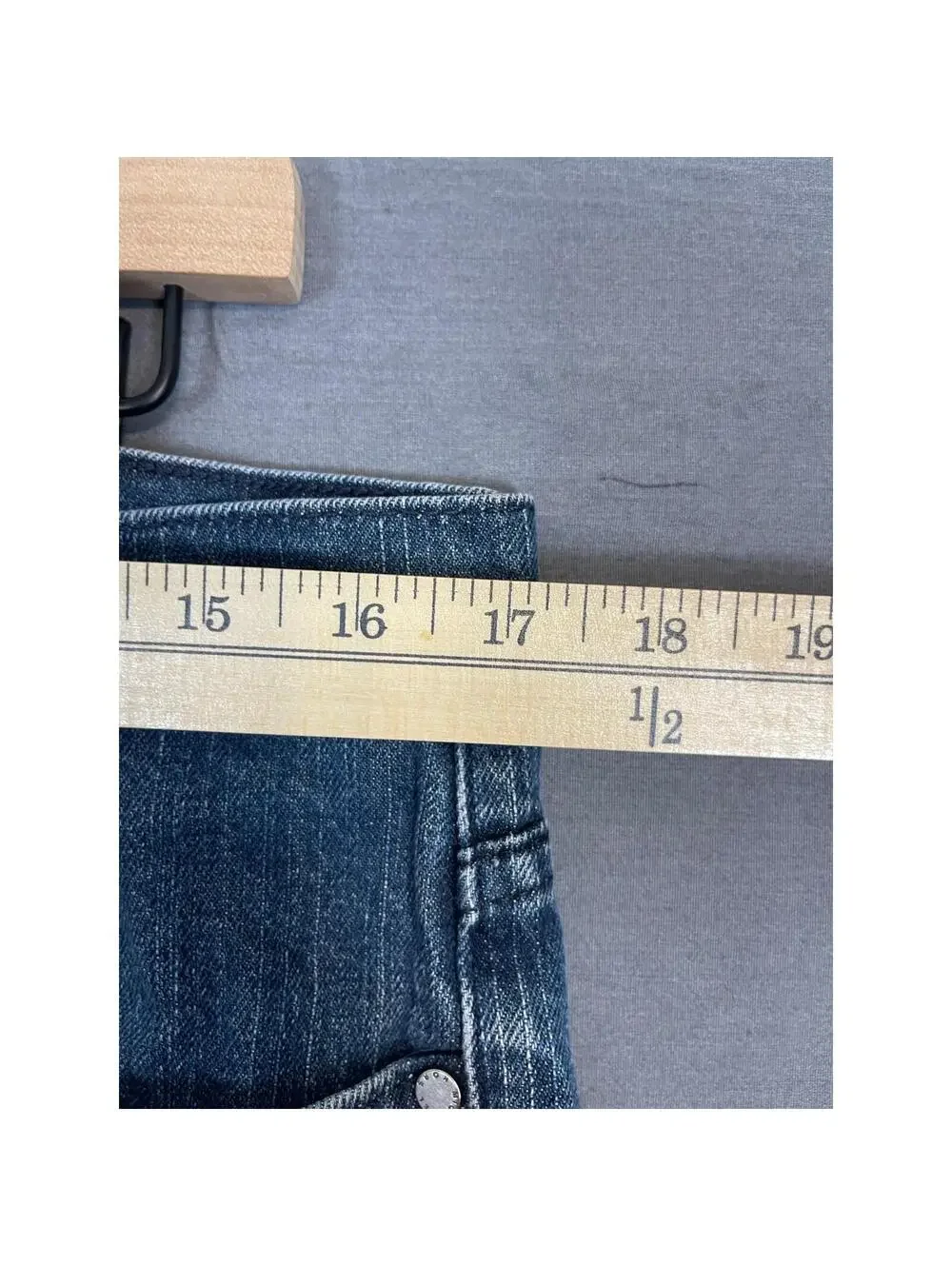 Michael Kors Tailored Fit Women's Size 32 X 32 Dark Wash Blue Denim Jeans